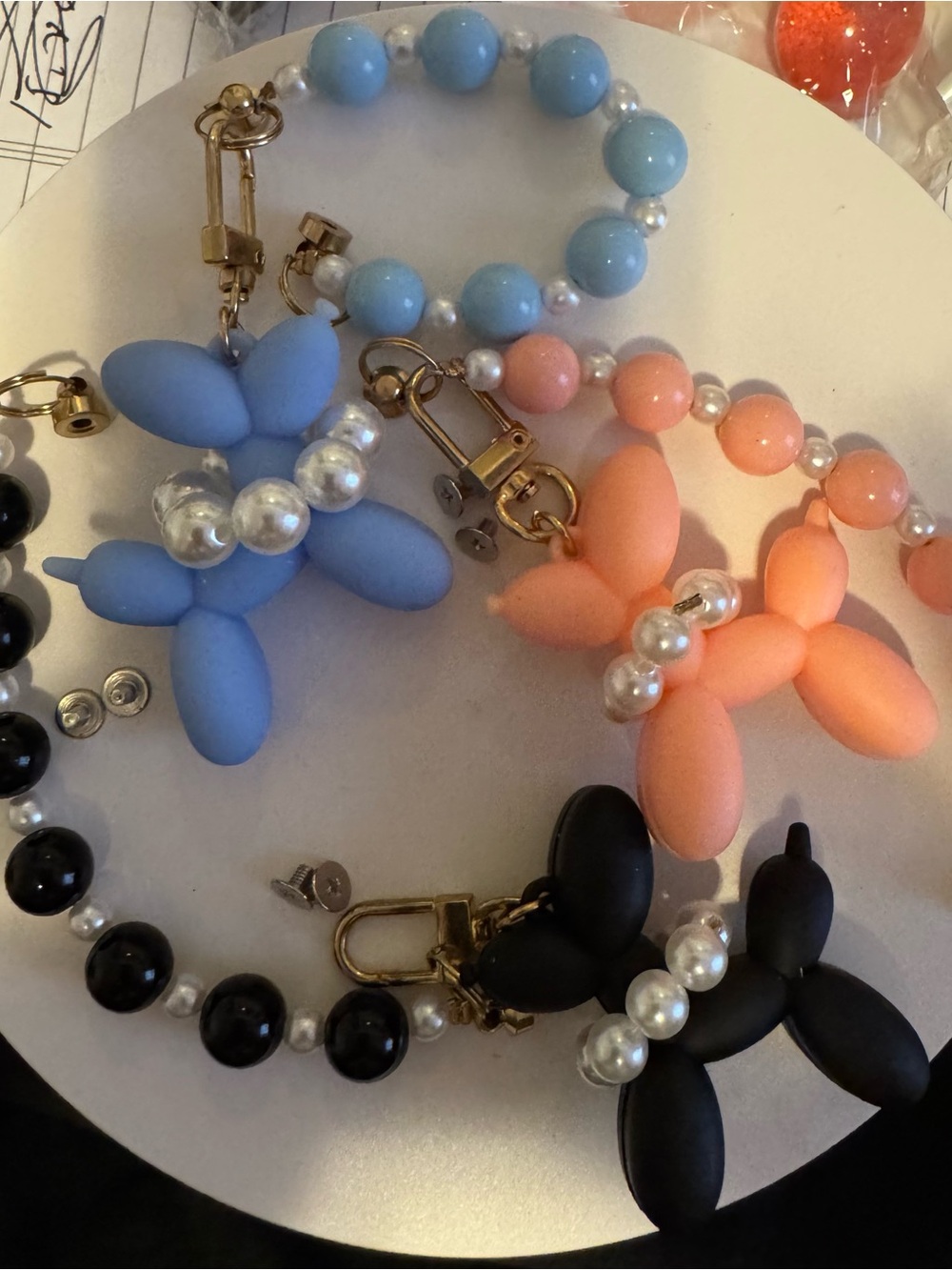 3-Balloon Dog phone case decor